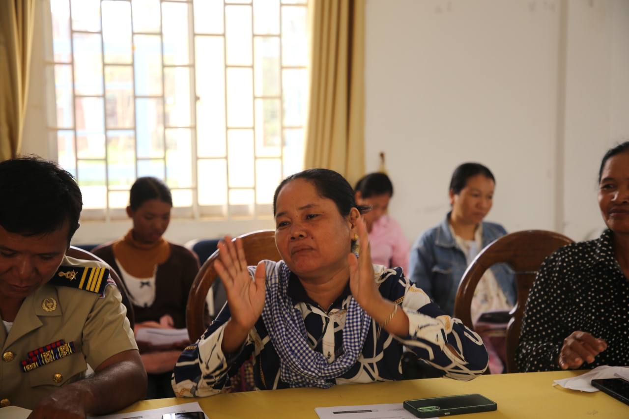 Community dialogue about concerns and issues of four Communities-Prasat Balang District